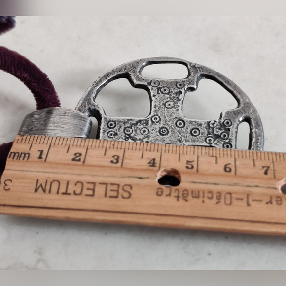 Metropolitan Museum of Art Maltese Cross Pin Pendant - Picture 8 of 15